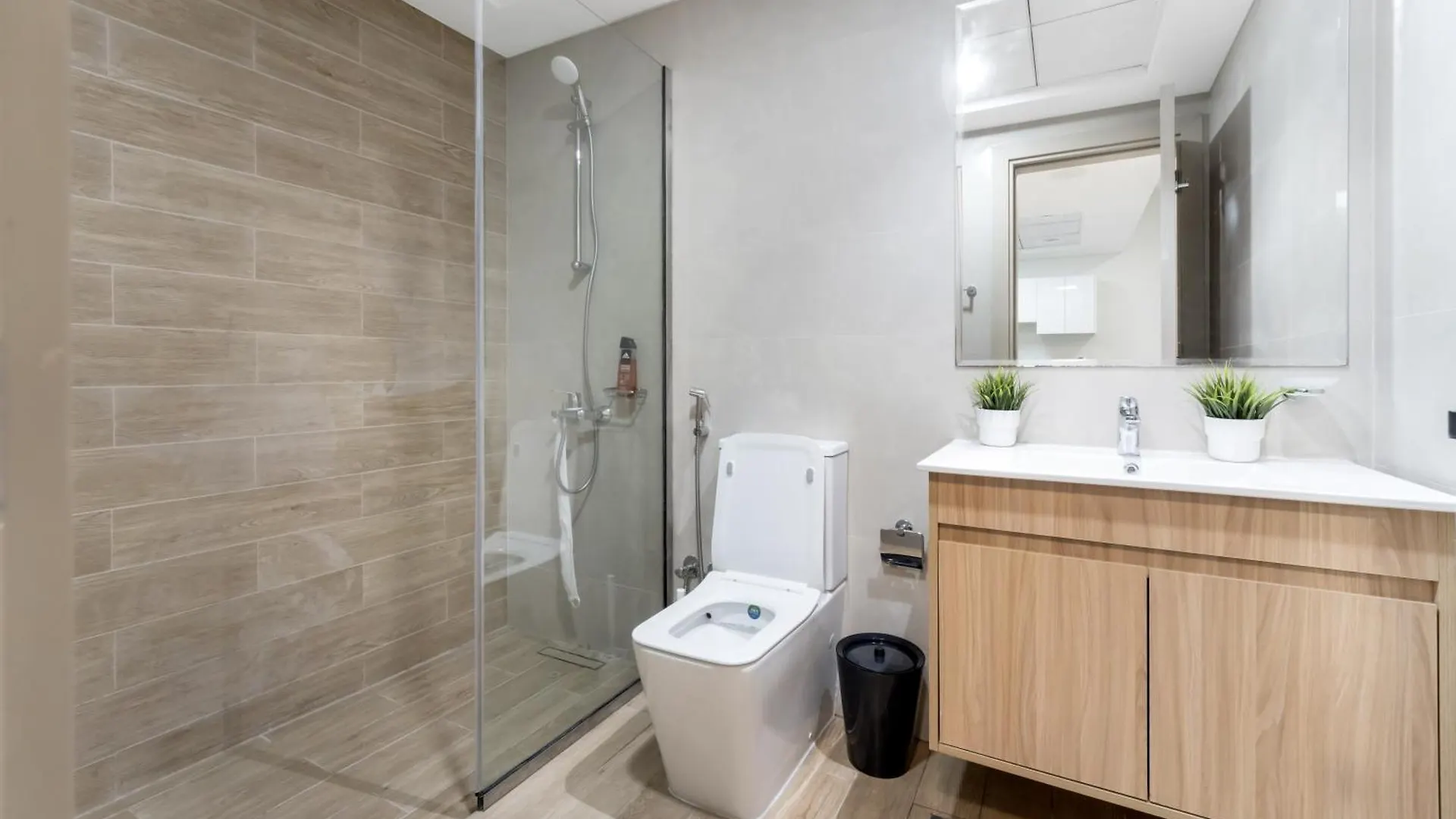 Chic 1 Bedroom With Port Views Dubai